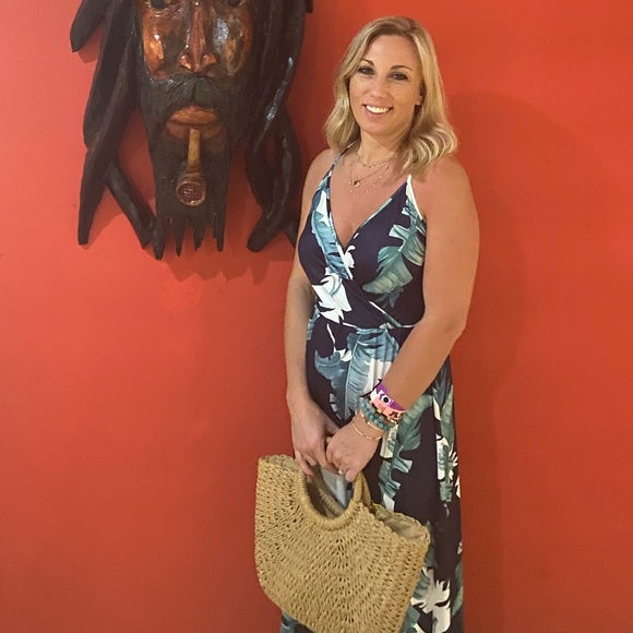 Meet your Posher, Amy - Picture 1 of 1